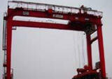 Gantry crane loading test